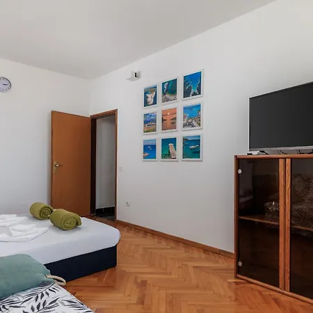 Martina Apartman Njivice