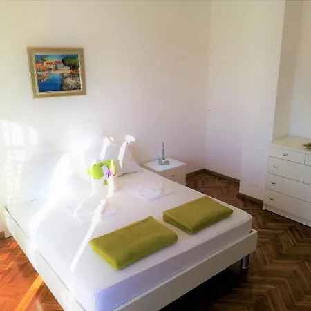 Martina Apartment *